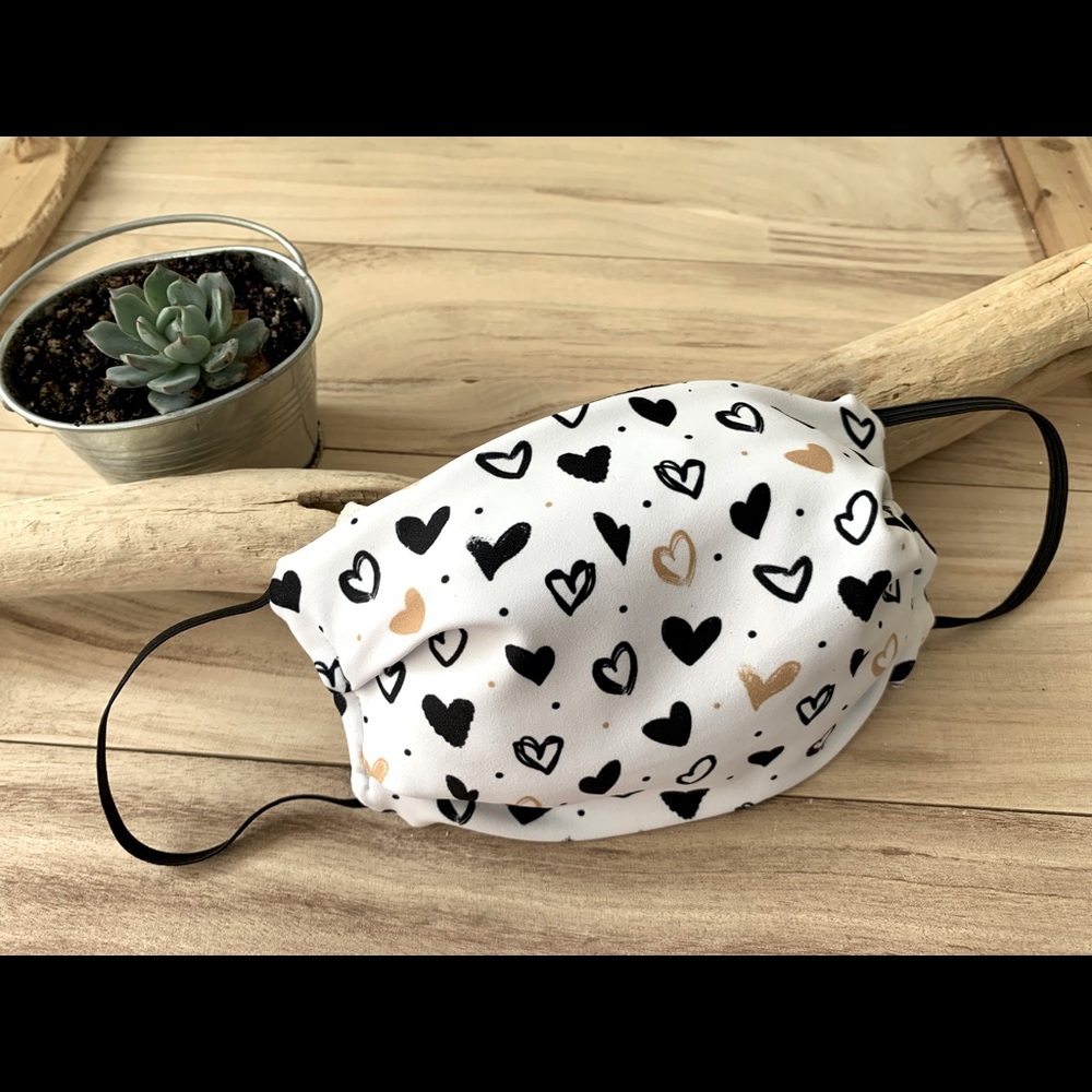 New Hand Made Black White Gold Hearts Face Mask